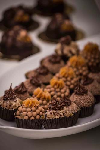 cake tray of cupcakes cupcake