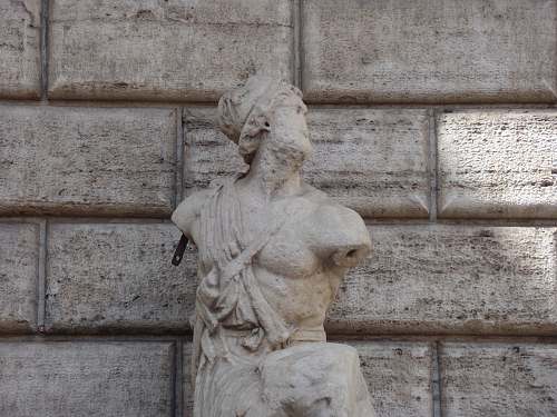 mammal architectural photography of statue lion