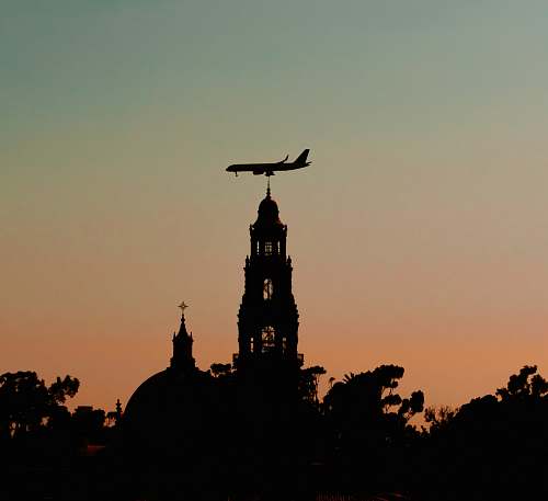 aircraft plane over city airplane