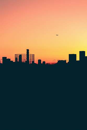 london silhouette photo of buildings skyline