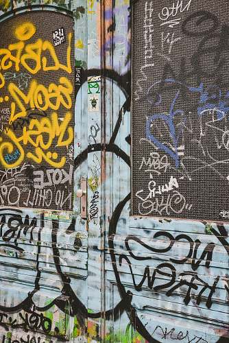 graffiti  wall